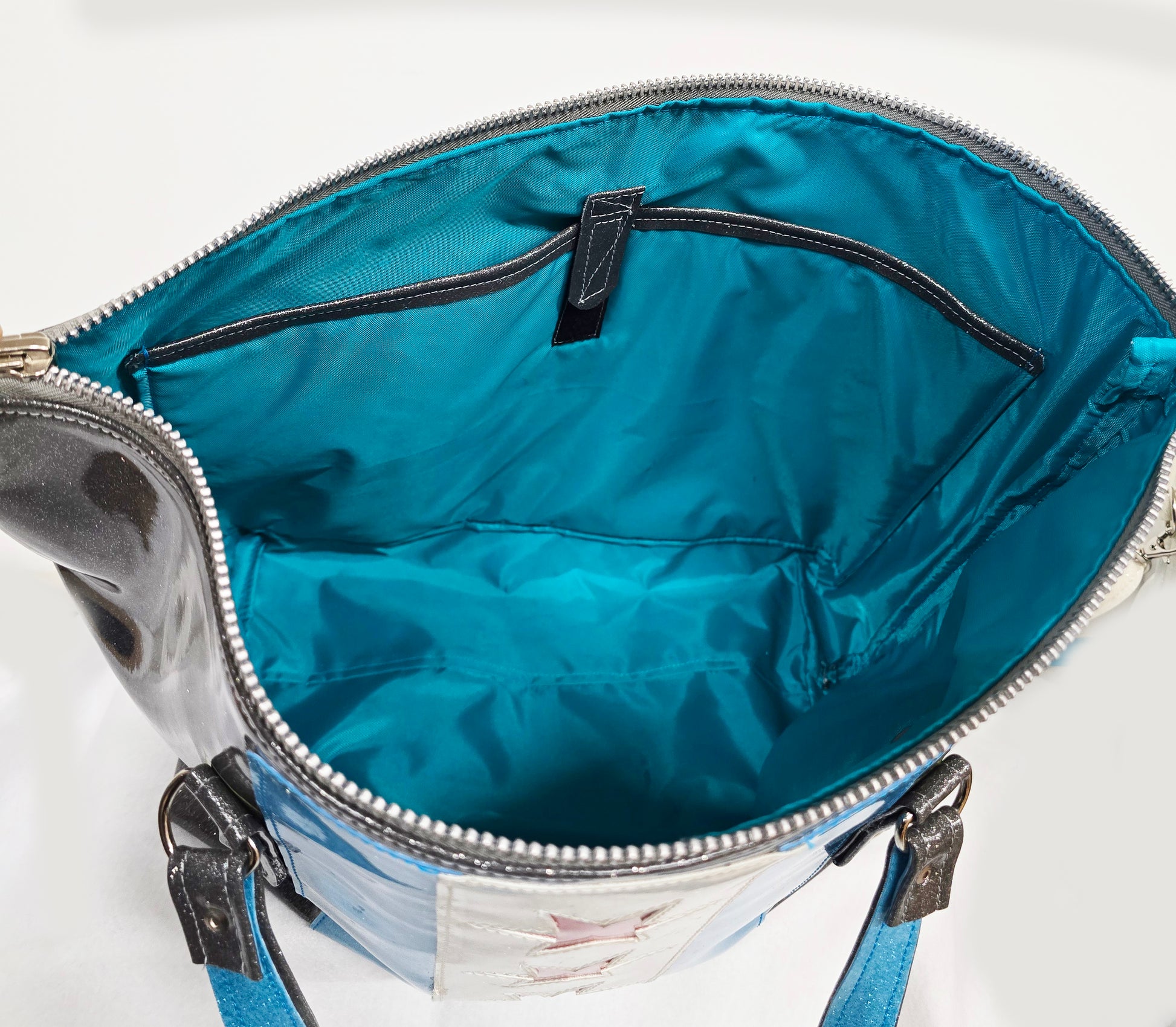 15" x 10" Waterproof Padded laptop Sleeve